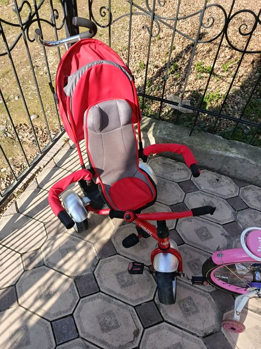 Велоколяска и велосипед