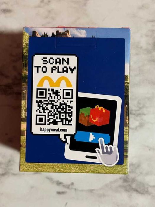 Noua jucărie McDonald 's Minecraft "Evoker"