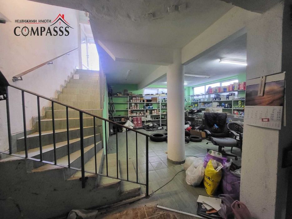 Продава се Магазин в Добрич, Център - 55 кв.м за 556 €/кв.м - Снимка #1