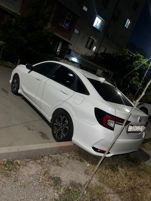 Продается машина Honda Crider