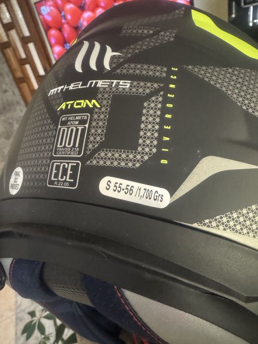 Модуларна каска с вграден интерком