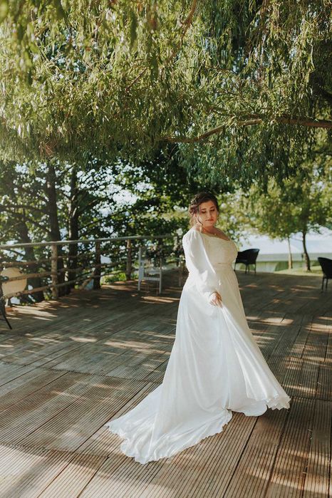 Vând rochie de mireasă