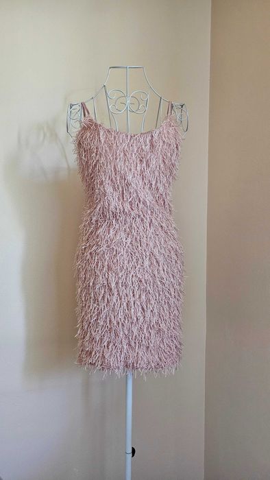 Rochie scurtă roz de ocazie XS