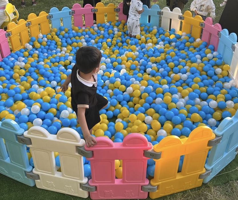 Манеж площадка для детей, Manej bolalar uchun oyin maydonchasi