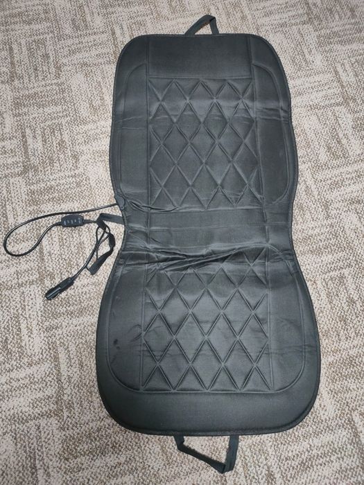 Продам накидку для автомобильных сидений с подогревом цена 5000тнг