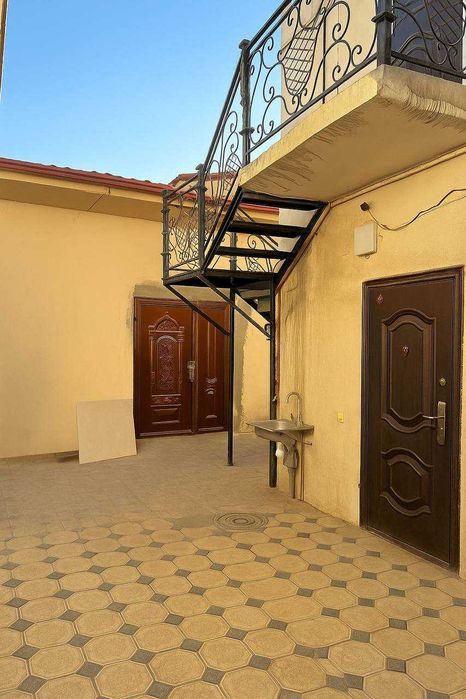 Аренда офис+склад под бизнес (ул. Чопон Ота-первая линия вдоль дороги)