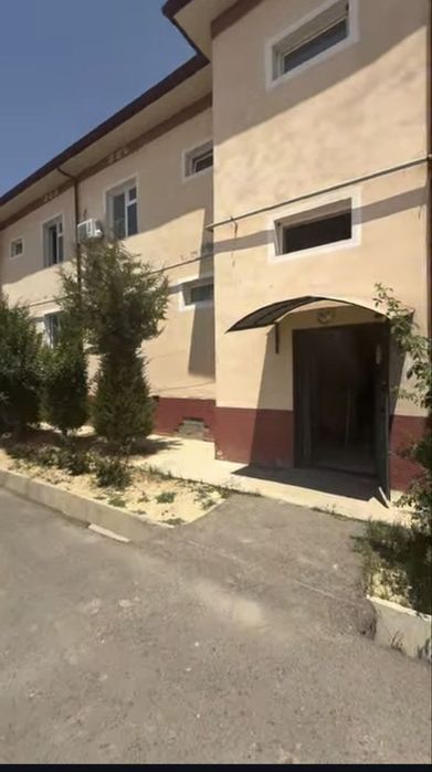 Uch qahramon postidan 7 km kirganda Kensoy mahallada  dom sotiladi