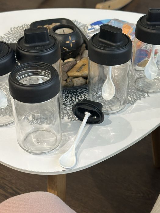 Комплект от 5 бурканчета с лъжички за подправки