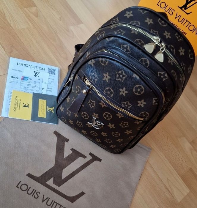 Rucsac LV logo metalic auriu, saculet, etichetă
