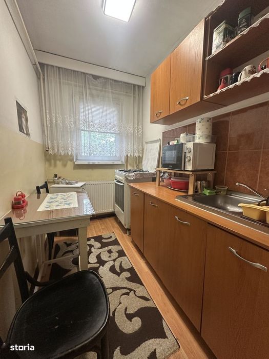 Agentia imobiliara VIGAFON vinde apartament 3 camere Malu Rosu