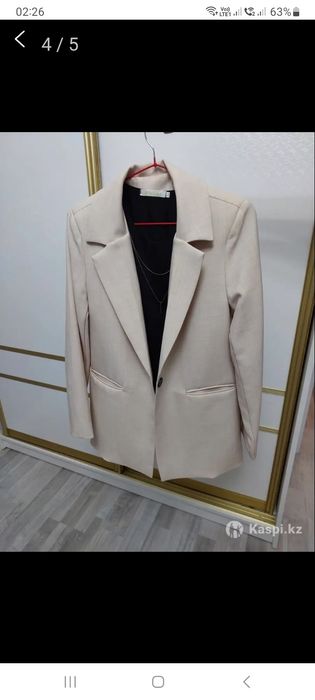 Продам платья женские