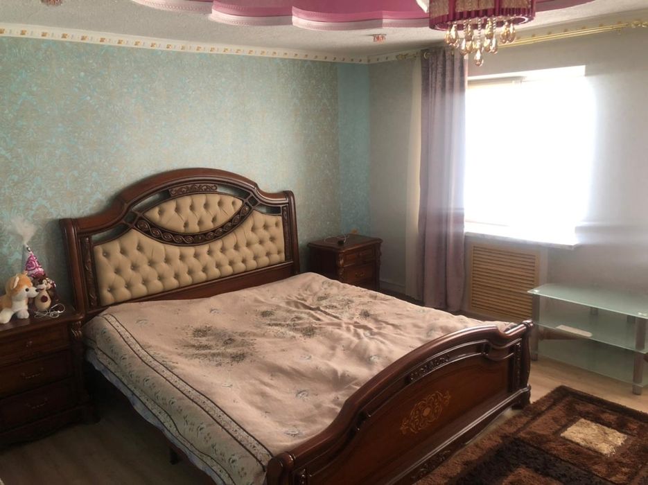 Диваны от кухни,Сервант,Спальные гарнитуры