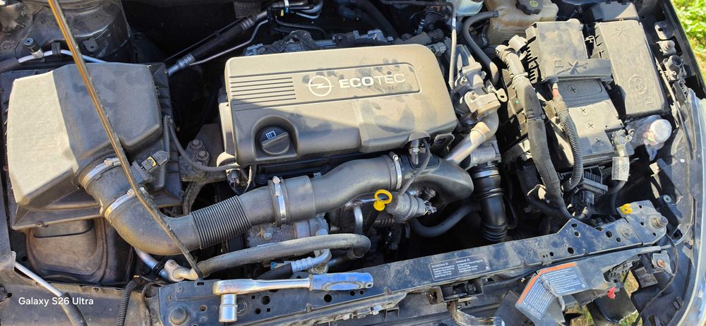 OPEL Astra 2010 — imagine 5