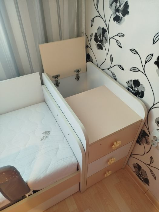 Трансформиращо се легло LORELLI-люлка