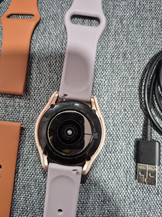Часовник Samsung watch 4