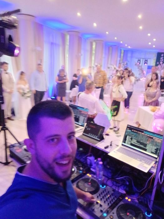DJ (event manager and drummer) за Вашето незабравимо парти