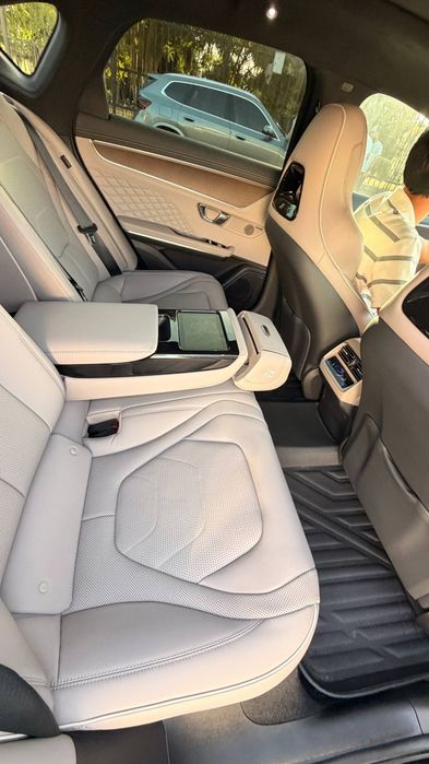 BYD Han Dual mator 610km