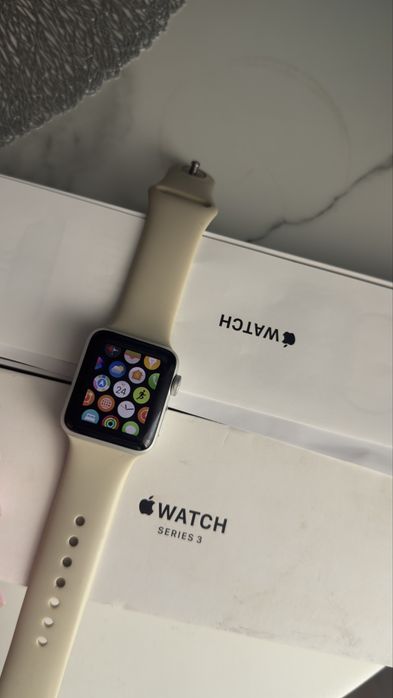 Apple Watch Series 3 (42mm)