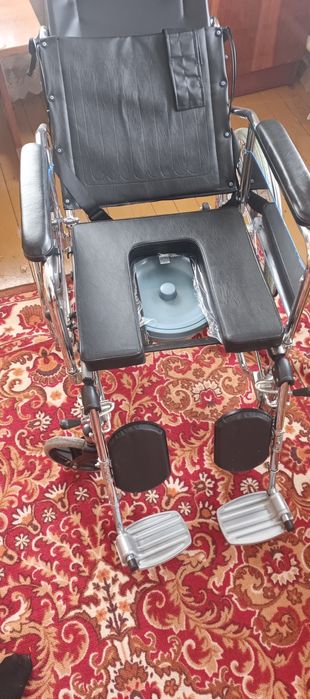 Продам инвалидное кресло