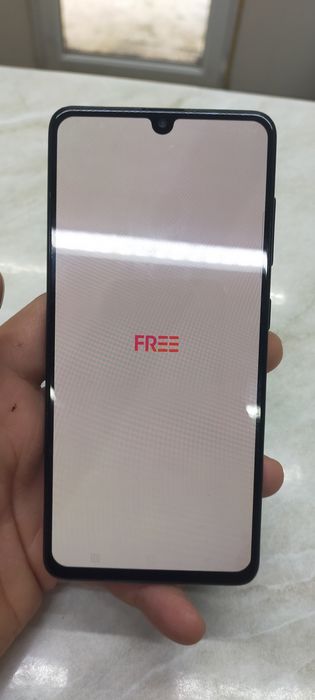 Телефон самсунг а41