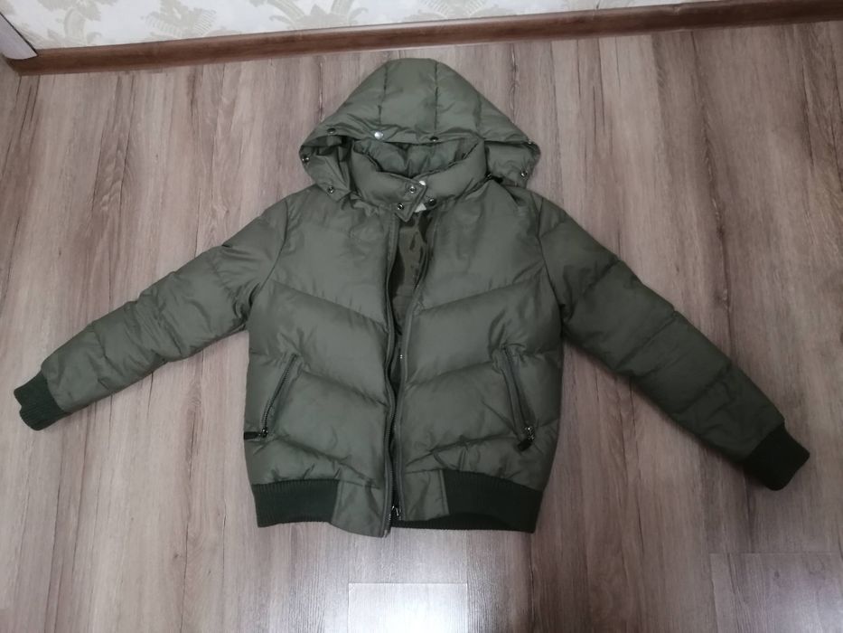 Стильная фирменная куртка