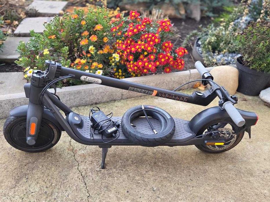 Trotineta electrica NINEBOT KickScooter F25E, 10 inch, negru, SEGWAY
