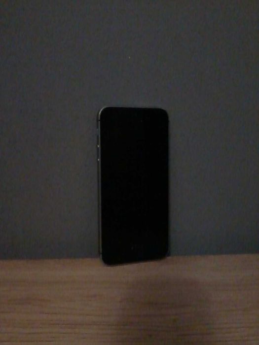 apple iphone 5se 32GB