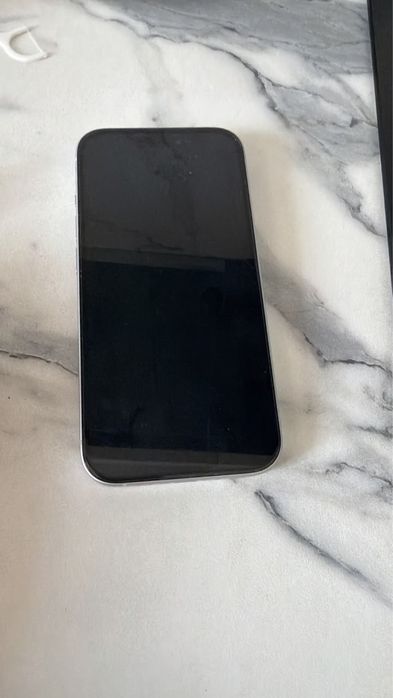 Iphone 15 128gb 84% аккумулятор
