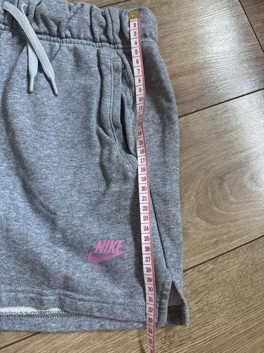 Pantaloni scurti Nike