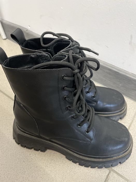 срочно продам батинку демисезон кожа