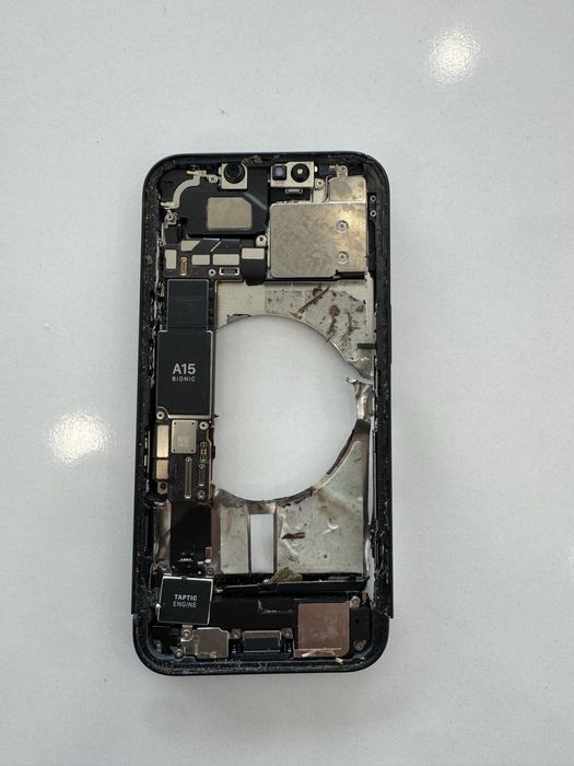 iPhone 13  за части