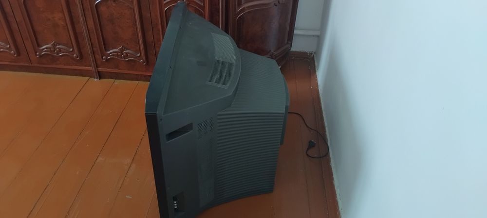 Телевизор LG работает отлично