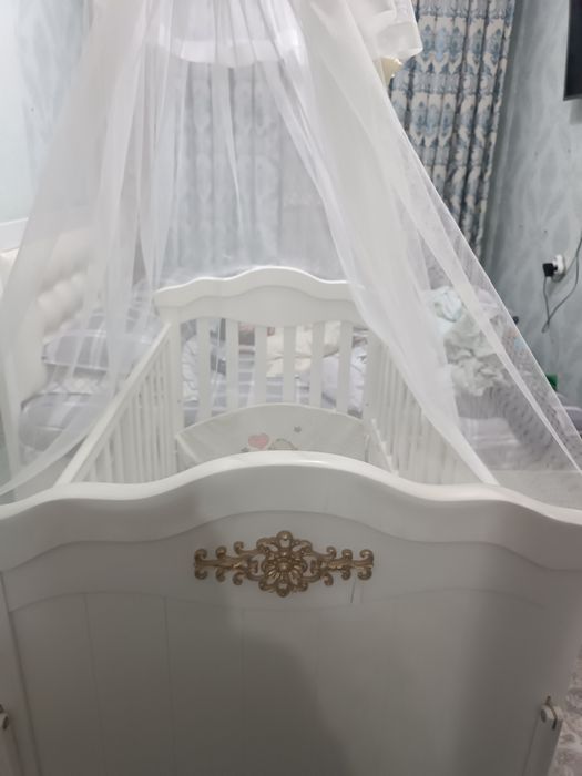 Детская кроватка, дубайский вариант