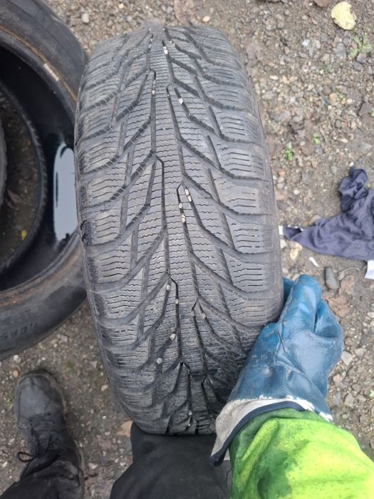 Vand 1 anvelopa 185 60 15 petlas de iarna ca nou dot 2023