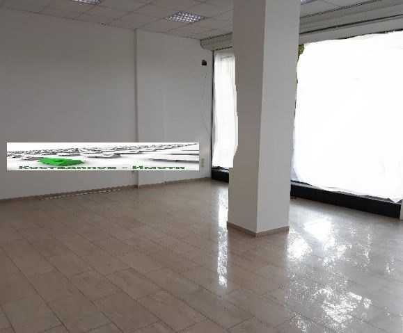 Дава се под наем Магазин в Пловдив, Център - 70 кв.м за 892.5 € - Снимка #1