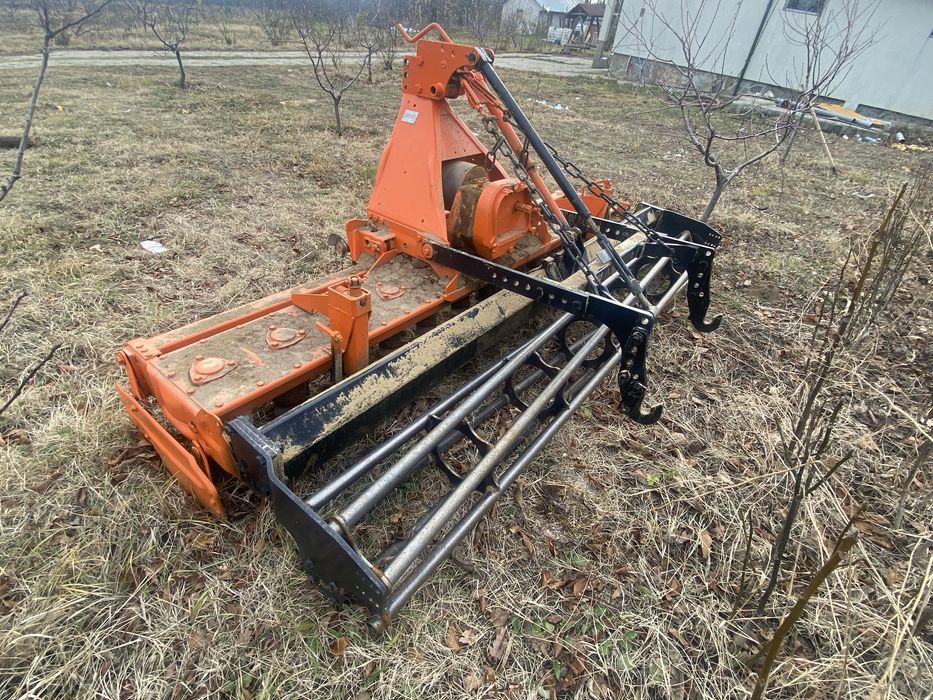 Freza tractor pamant agricola 3m vand schimb