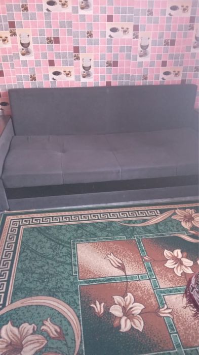 Продам диван в хорошем состоянии