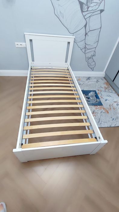 Две детские кровати