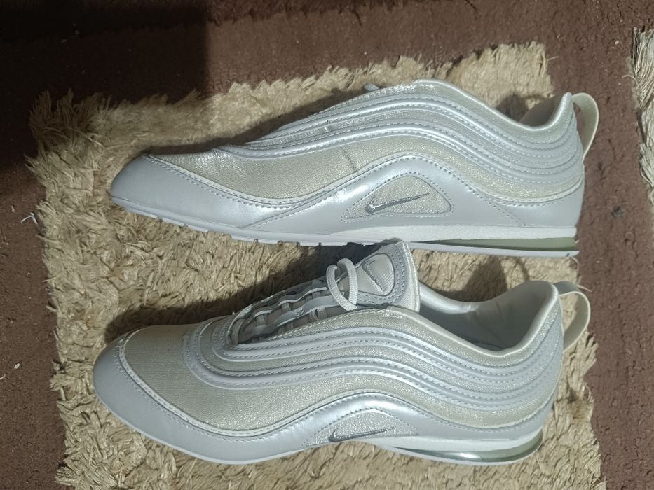 Adidași Nike de colecție