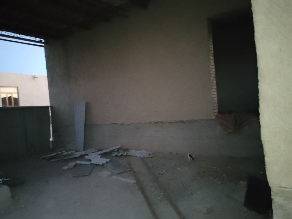 Ховли 9 сотих янги сув газ свет бор атрофи уралган