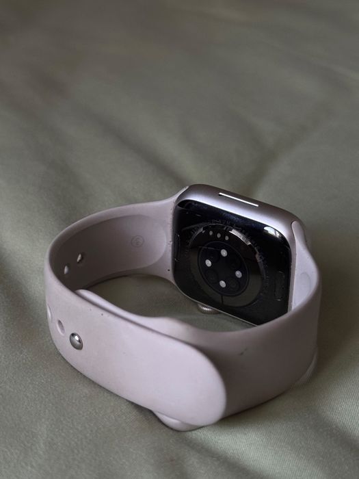 Aplle watch 8 поколение продается