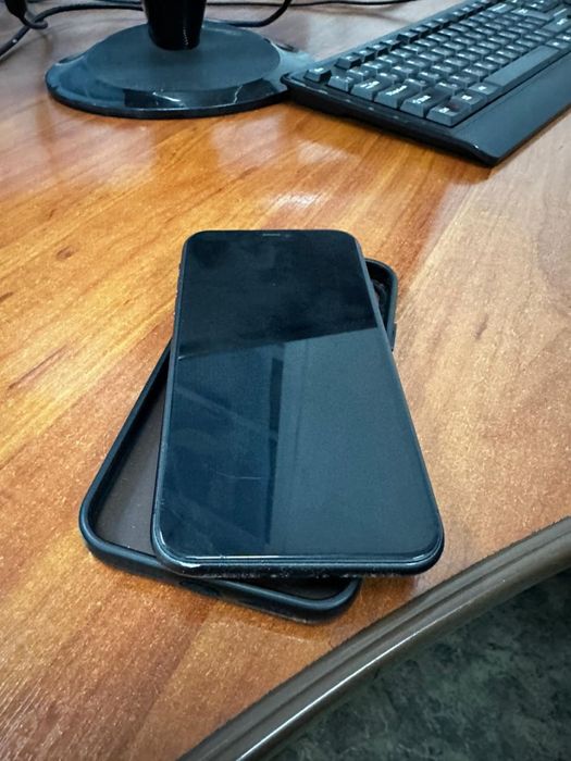 Телефоны Айфон 11