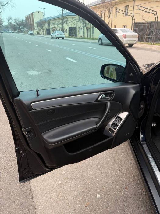 Mercedes Benz W203 C230 ideal holatda