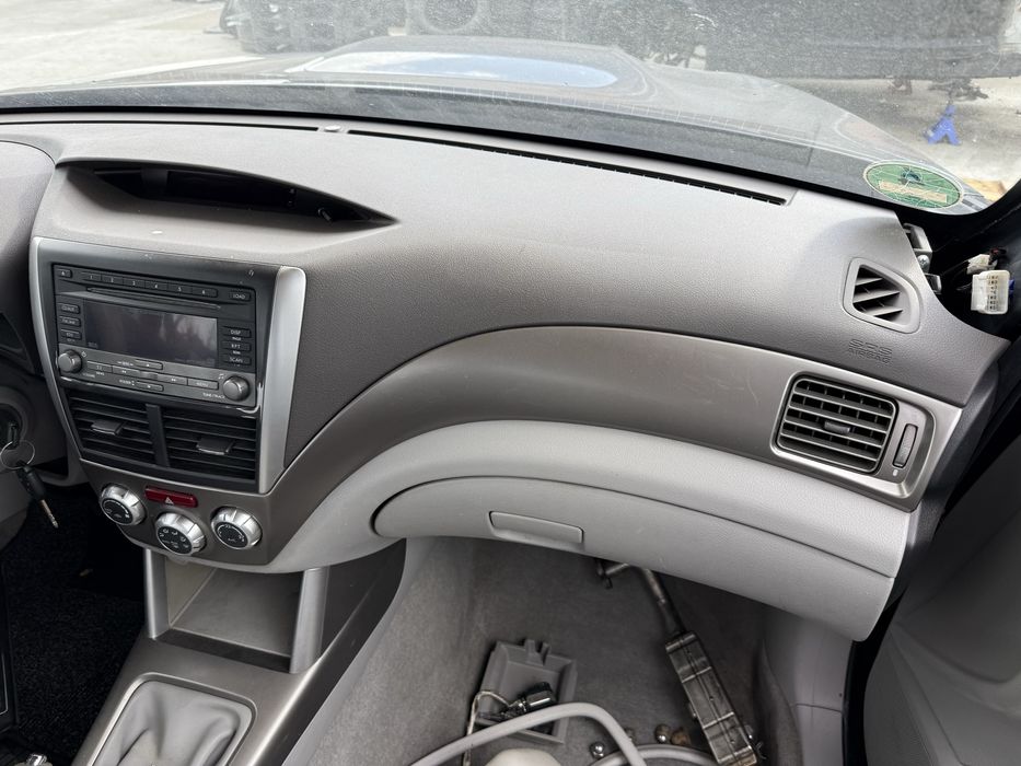 Plansa bord Subaru forester 2011