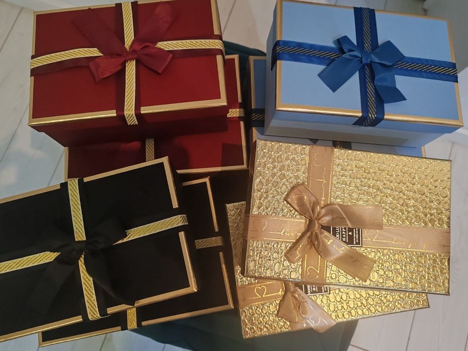 Коробки подарочные, новые