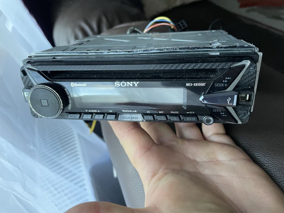 Oferta ! Cd player sony , swbufer si statie impecabile