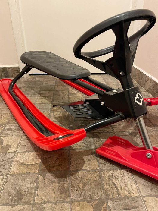 Детска шейна, тип “ чук и гек”