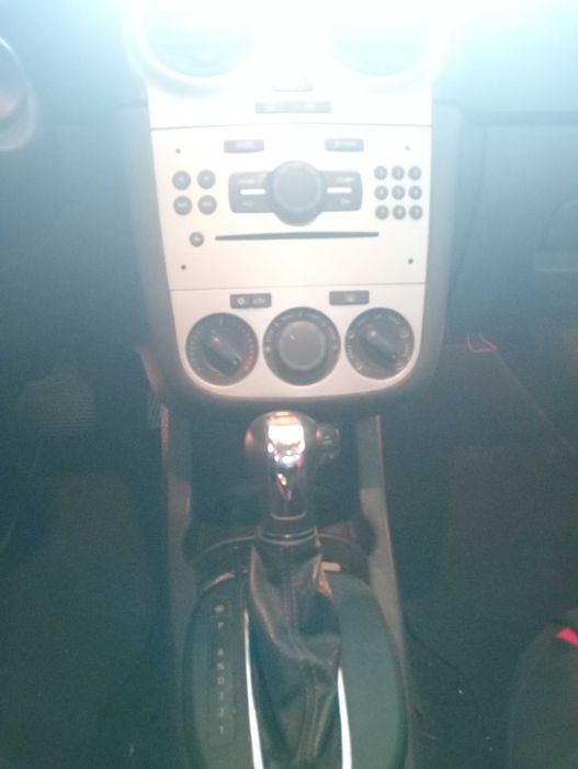 Opel CORSA 1.4 benzina 2007