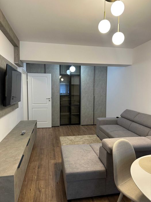 Apartament 2 camere de inchiriat tip Studio Aparatorii Patriei + loc parcare