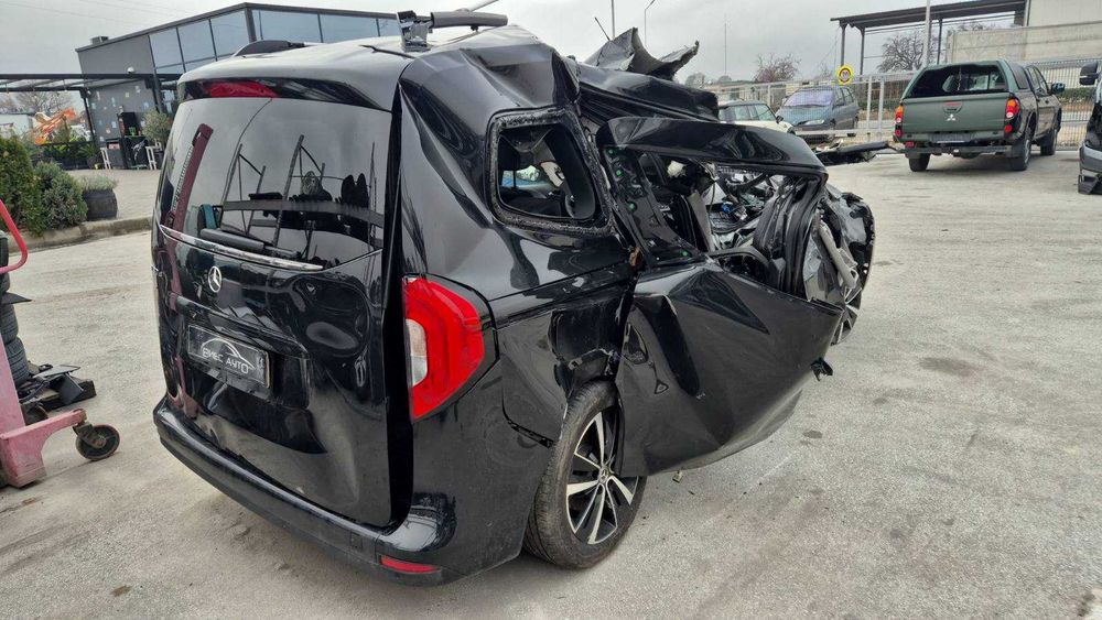 Mercedes-Benz  T-класа-180D Citan